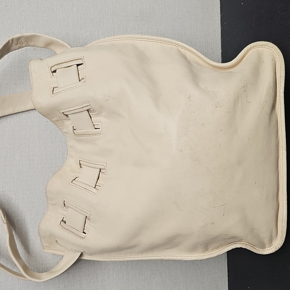 GUCCI P77239 SOFT LEATHER SHOULDER BAG BFPM-12-070 - Picture 3 of 13